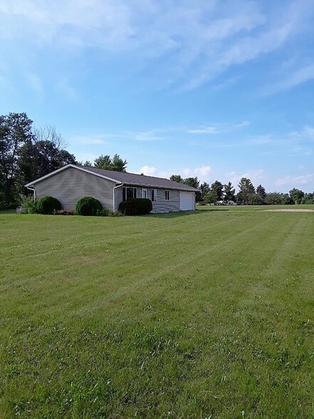 Building Photo - 2102 135th St