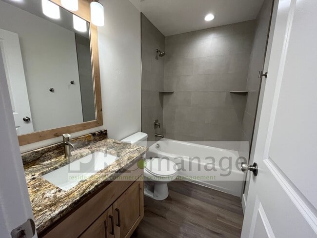 Building Photo - Brand New 3 Bed / 2 Bath Townhouse with 2-...