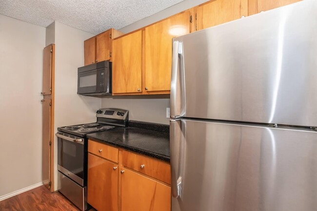 Building Photo - District West