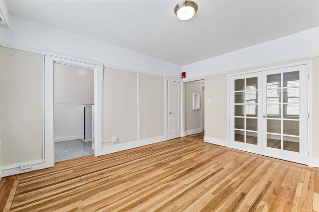 Building Photo - 735 O'Farrell