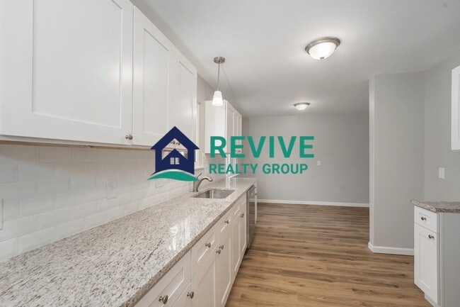 Building Photo - 27275 Barbara Ct