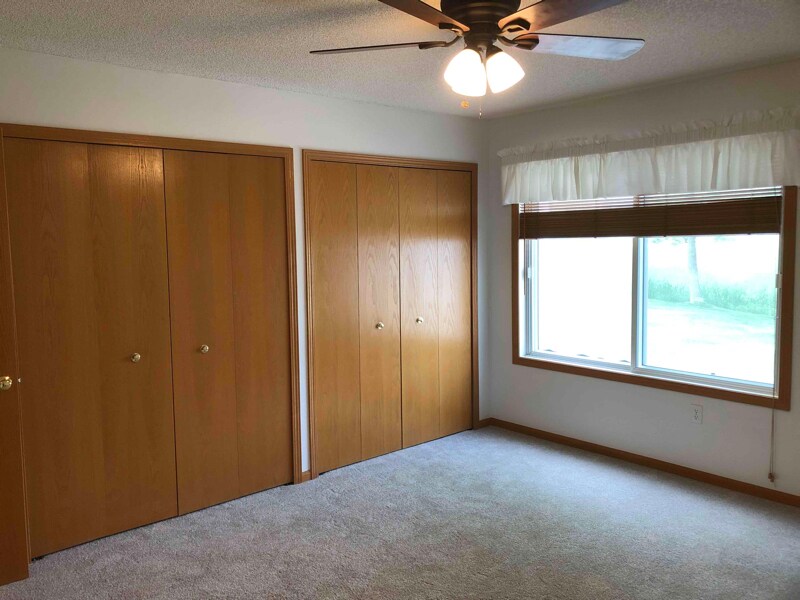 Building Photo - 9427 Prairieview Trail N