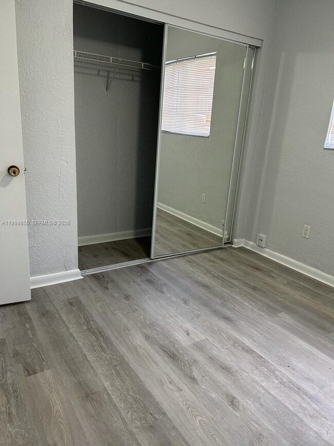 Building Photo - 14735 SW 107th Ave