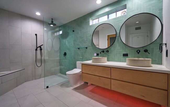 Primary BR 14.5 x 12.5 - 12060 Hoffman St