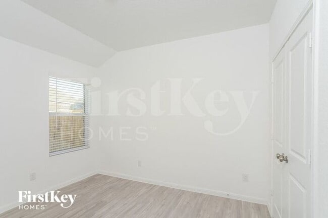 Building Photo - 6141 Treadle