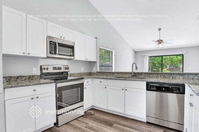 Building Photo - 1042 Covington St