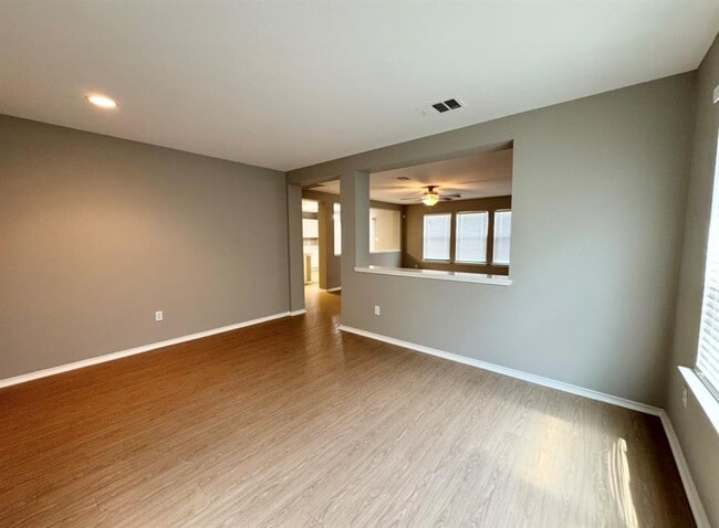 Building Photo - 109 Kendall Cove