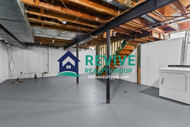 Building Photo - 28765 Glasgow St