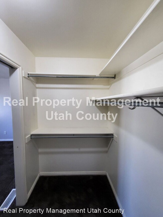 Building Photo - 5 br, 3 bath House - 885 South 630 West