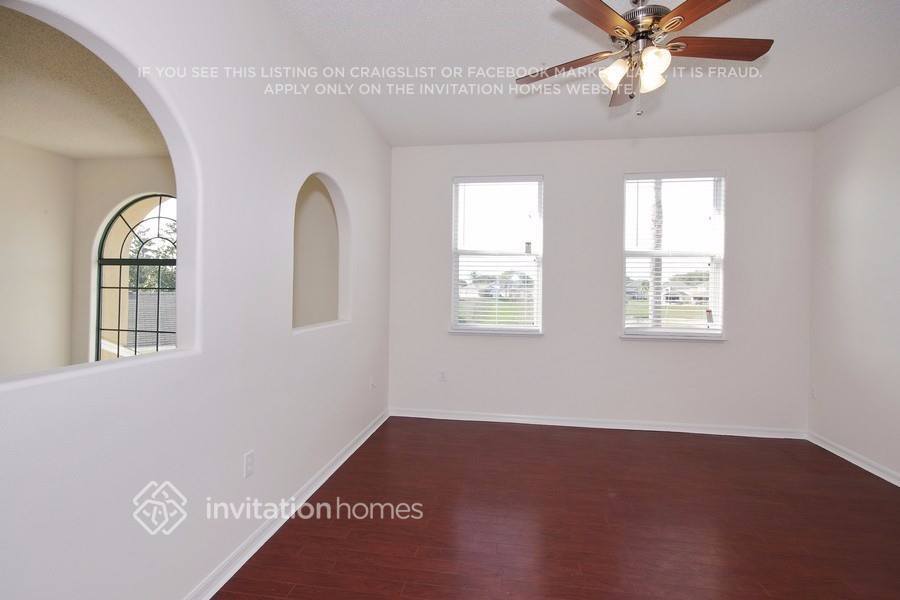 Building Photo - 127 Golfside Cir