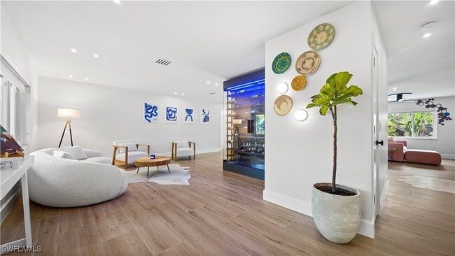 Building Photo - 4712 Mi Casa Ct