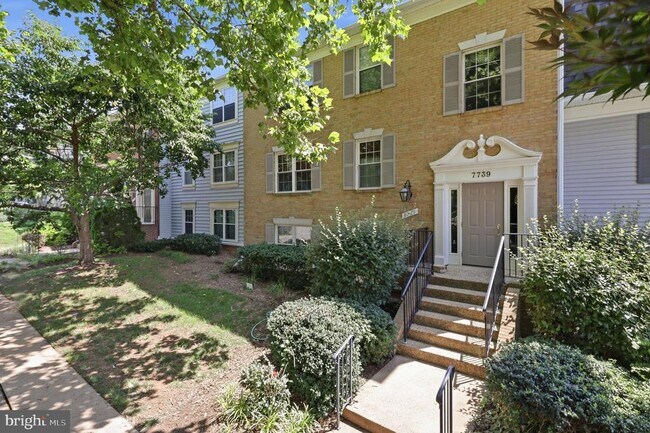 Building Photo - 7739 Inversham Dr