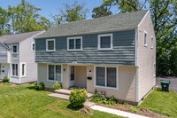 Building Photo - Amherst Townhomes