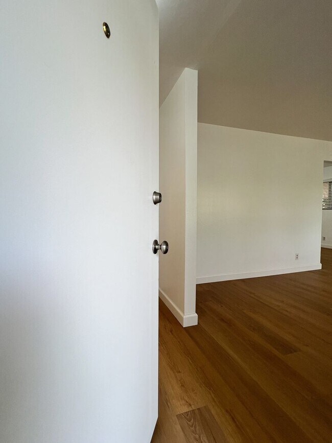 Building Photo - Updated Three Bedroom Napa Home