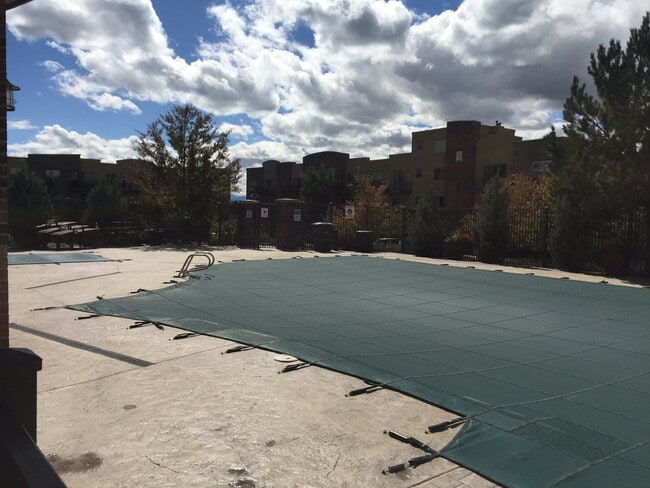 Building Photo - ****MOVE IN SPECIAL**: Move in before January 1st, 2026, and receive $250 off 1st Month’s rent