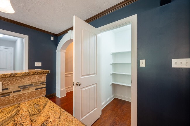 Building Photo - 474 Sebastian Dr