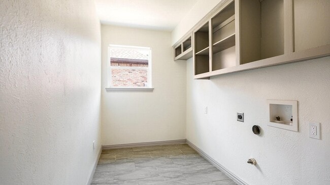 Building Photo - 2616 Ellis Ct