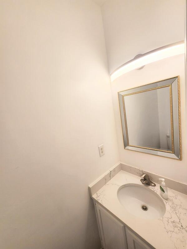 Building Photo - 125 Horse Run Dr