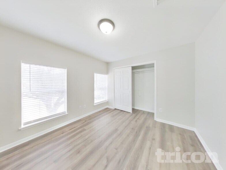 Building Photo - 5911 Klamath Falls Ct