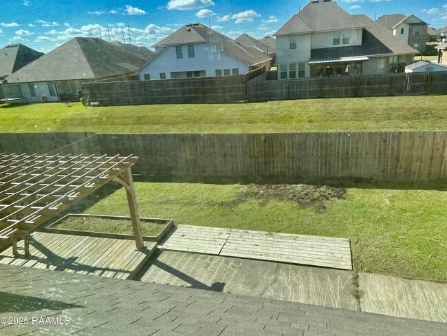 Building Photo - 109 Marais Ave