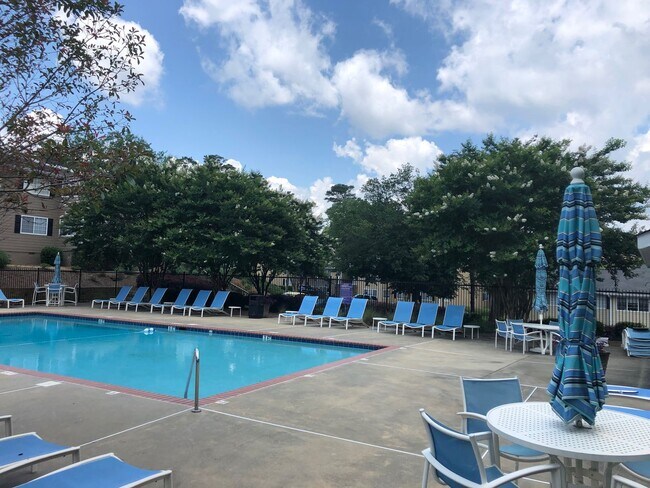 Building Photo - Very Spacious 2bd/2ba Condo in Brookhaven ...