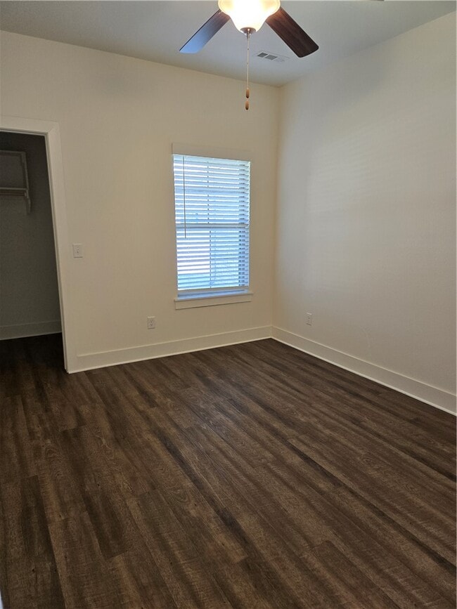 Building Photo - 2400 N Kathryn Ln