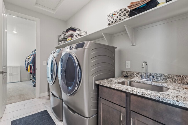 Building Photo - 18456 W Brookwood Dr