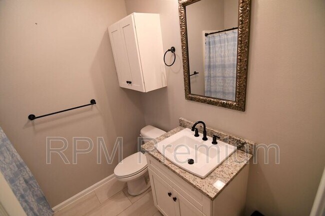 Building Photo - 2582 Boudreaux Ave