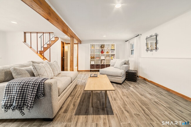 Building Photo - 16 Cushing Dr