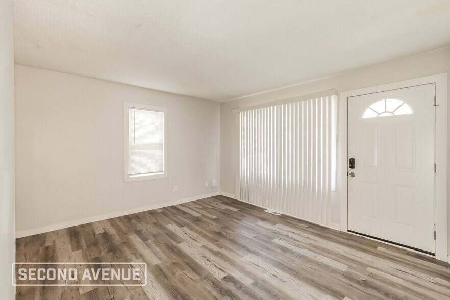 Building Photo - 5622 Indiana Ave