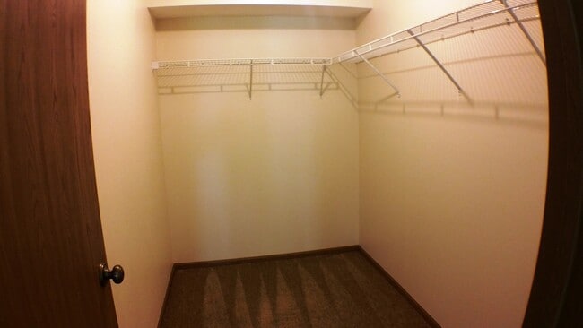 Building Photo - 1934 Heron Ave