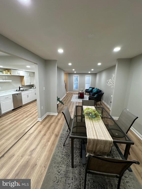 Building Photo - 6521 Gildar St