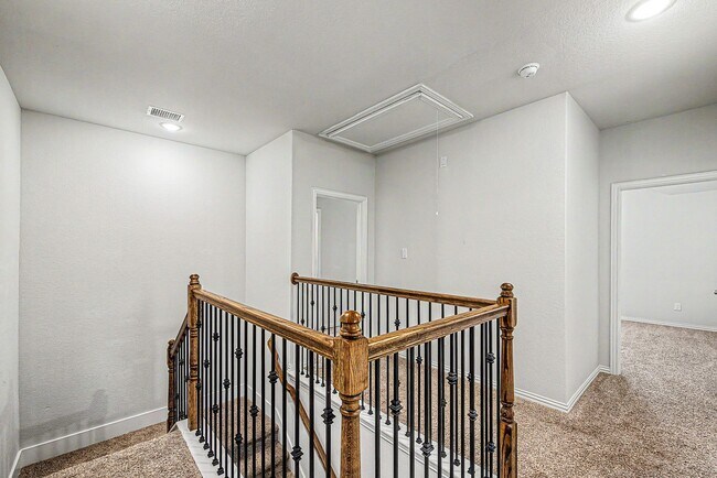 Building Photo - 209 Cambria Green Ln