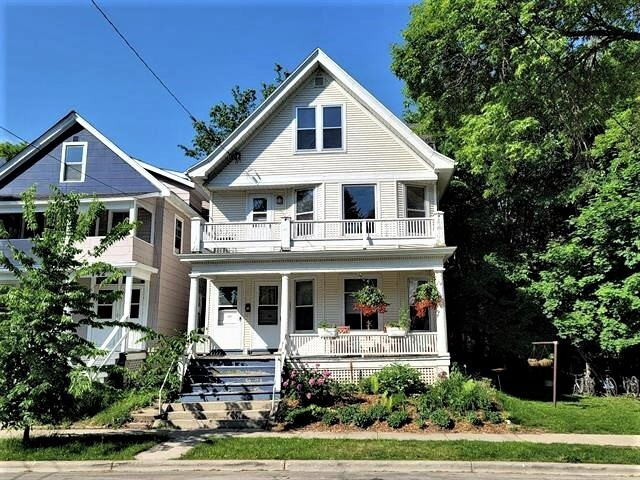 Primary Photo - 146 N Hancock St