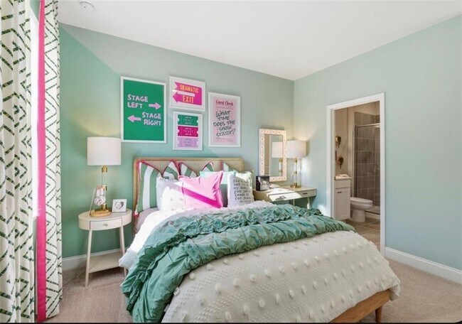 Building Photo - 2145 The Ln NE