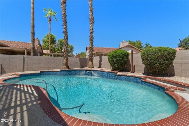 Building Photo - 3260 S Laguna Dr