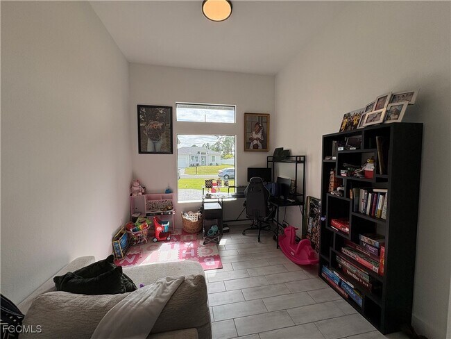 Building Photo - 2606 10th St SW