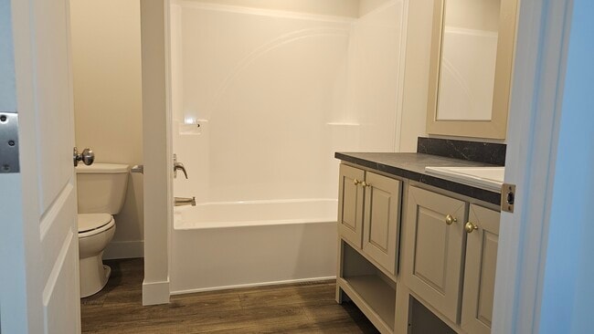 Building Photo - 3617 N Grand Ave E