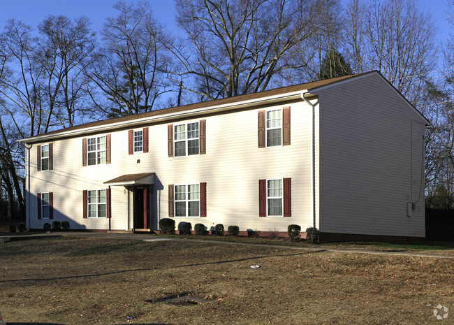 Building Photo - Eastgate Apartments