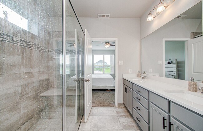 Building Photo - 2202 Anzio Ct