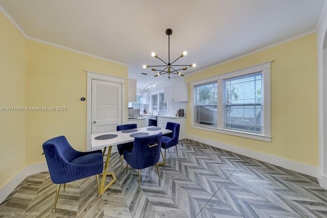 Building Photo - 46 NE 43rd St