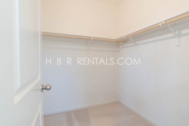 Building Photo - 1609 Marina Dr