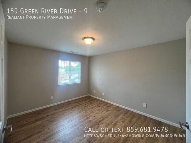 Building Photo - 159 Green River Dr