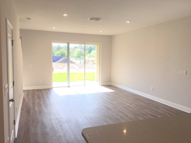 Building Photo - 6117 Grand Sonata Ave