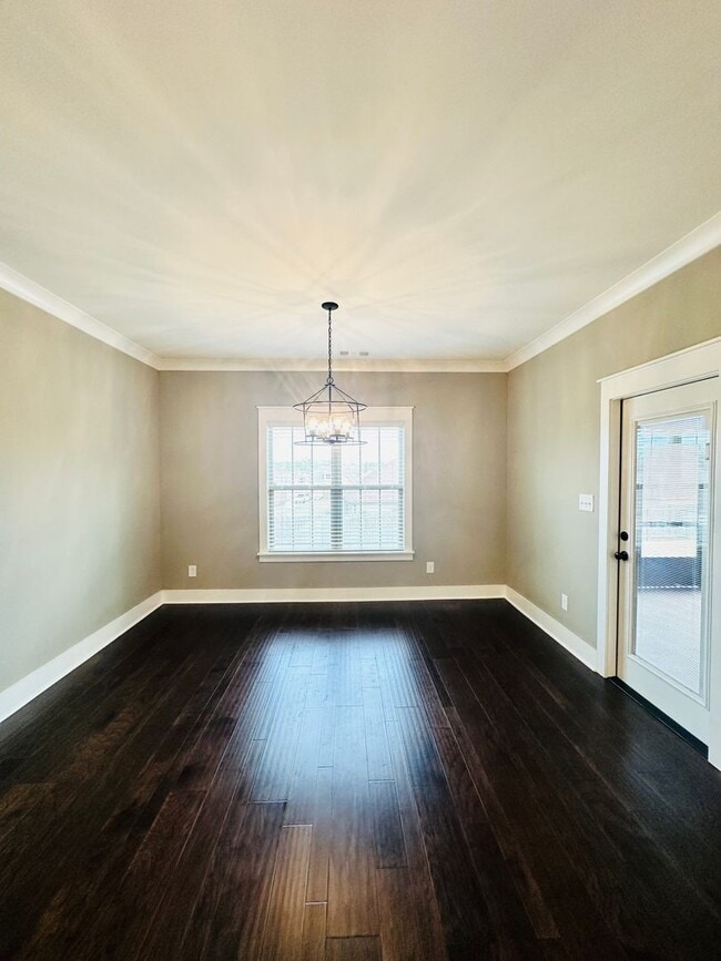 Building Photo - Luxury Living in Live Oak Preserve
