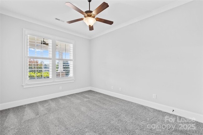 Building Photo - 124 Sisters Cove Ct
