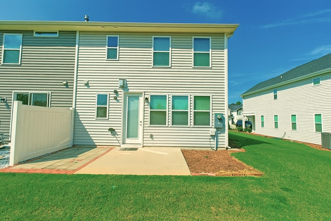 Building Photo - 756 Creekway Dr