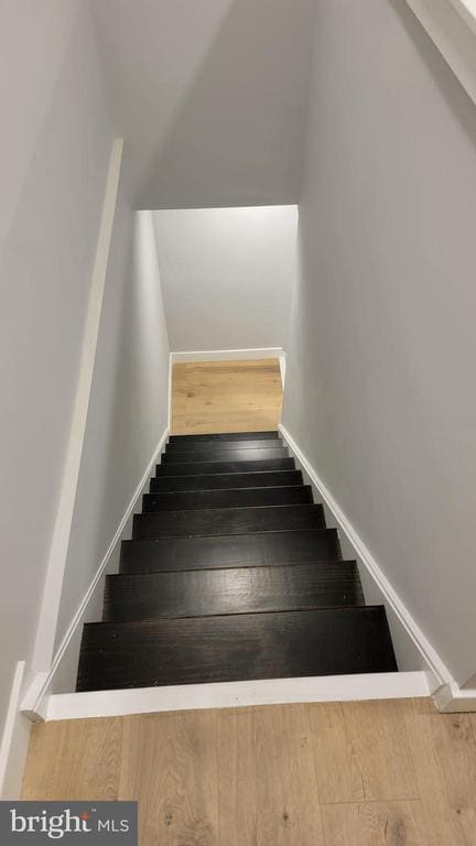 Building Photo - 4663 Umbria St