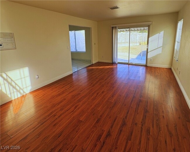 Building Photo - 4548 Aviation St