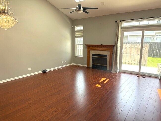 Building Photo - 230 Woodstone Cir